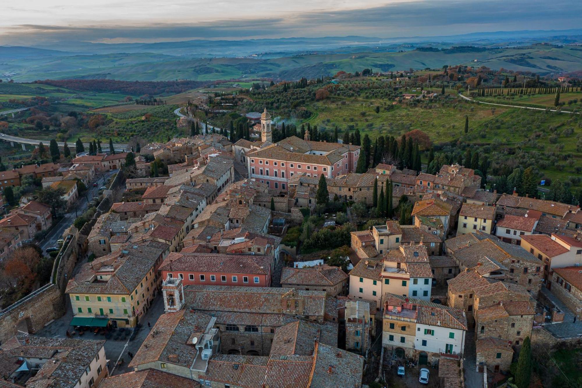 Borgo Medievale San Quirico D'Orcia B&B - Capitano Collection - Albergo Diffuso Exteriör bild