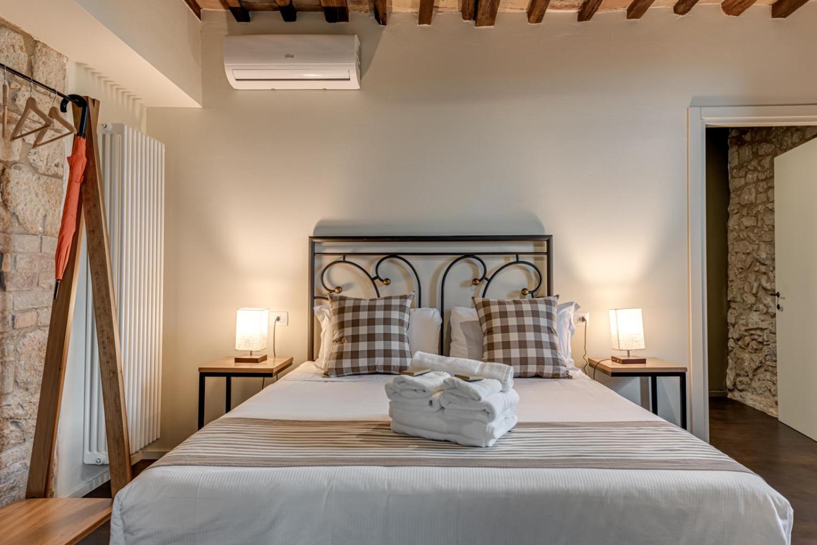Borgo Medievale San Quirico D'Orcia B&B - Capitano Collection - Albergo Diffuso Exteriör bild