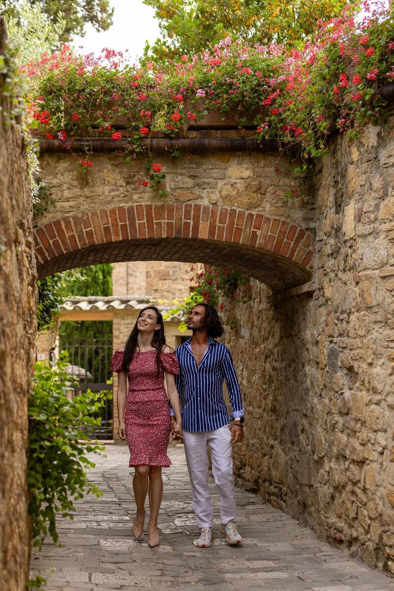 Borgo Medievale San Quirico D'Orcia B&B - Capitano Collection - Albergo Diffuso Exteriör bild